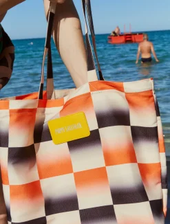 Baesique Tote - Checker Print