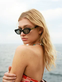 Courtney - Black