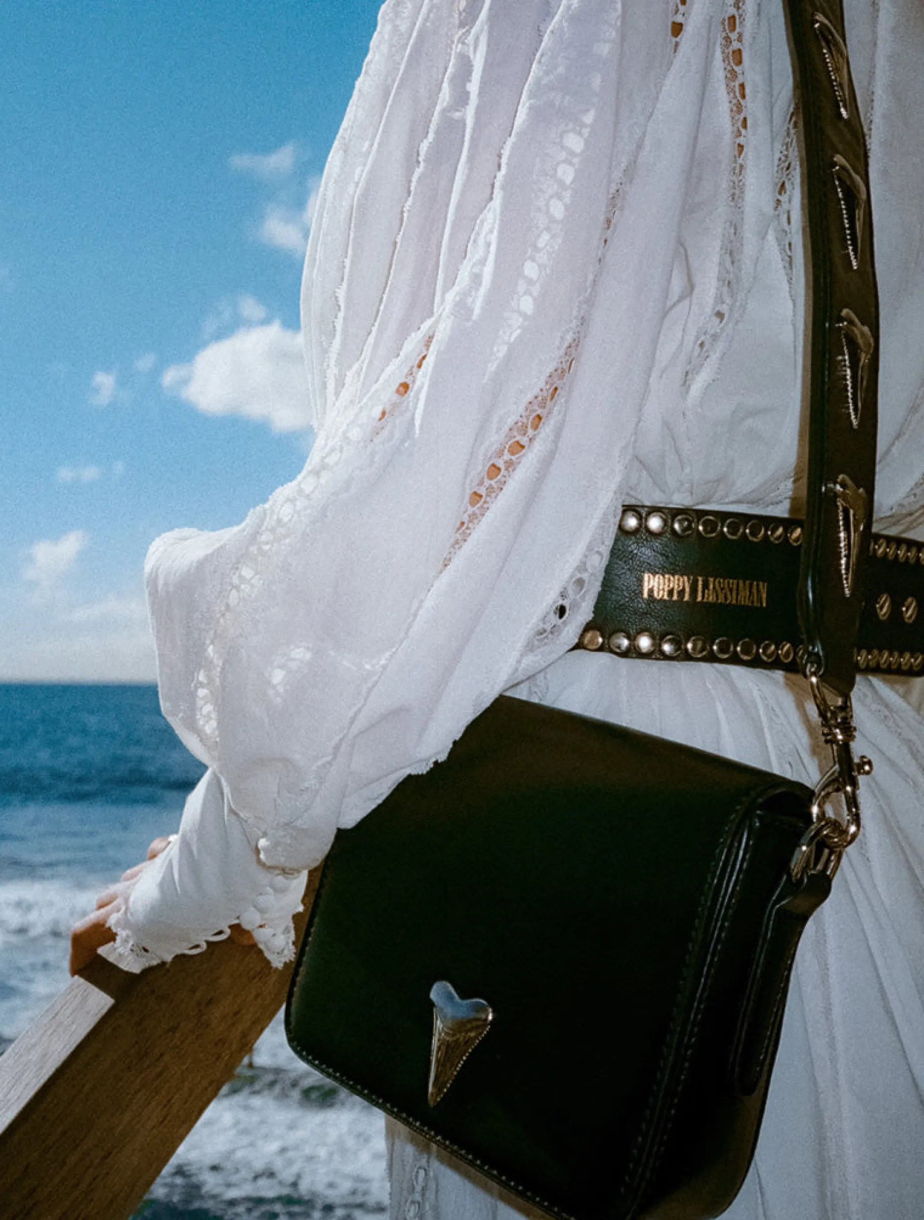 Great White Shoulder Bag - Black