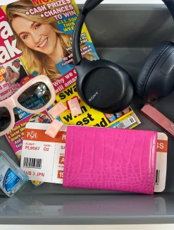 Skip Passport Holder - Pink