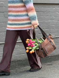 Skutty Flap Small Tote - Choc