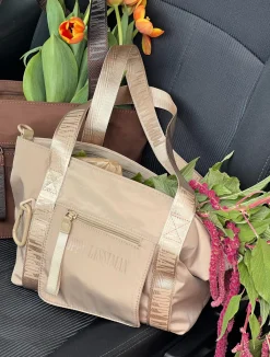 Skutty Flap Small Tote - Mushroom